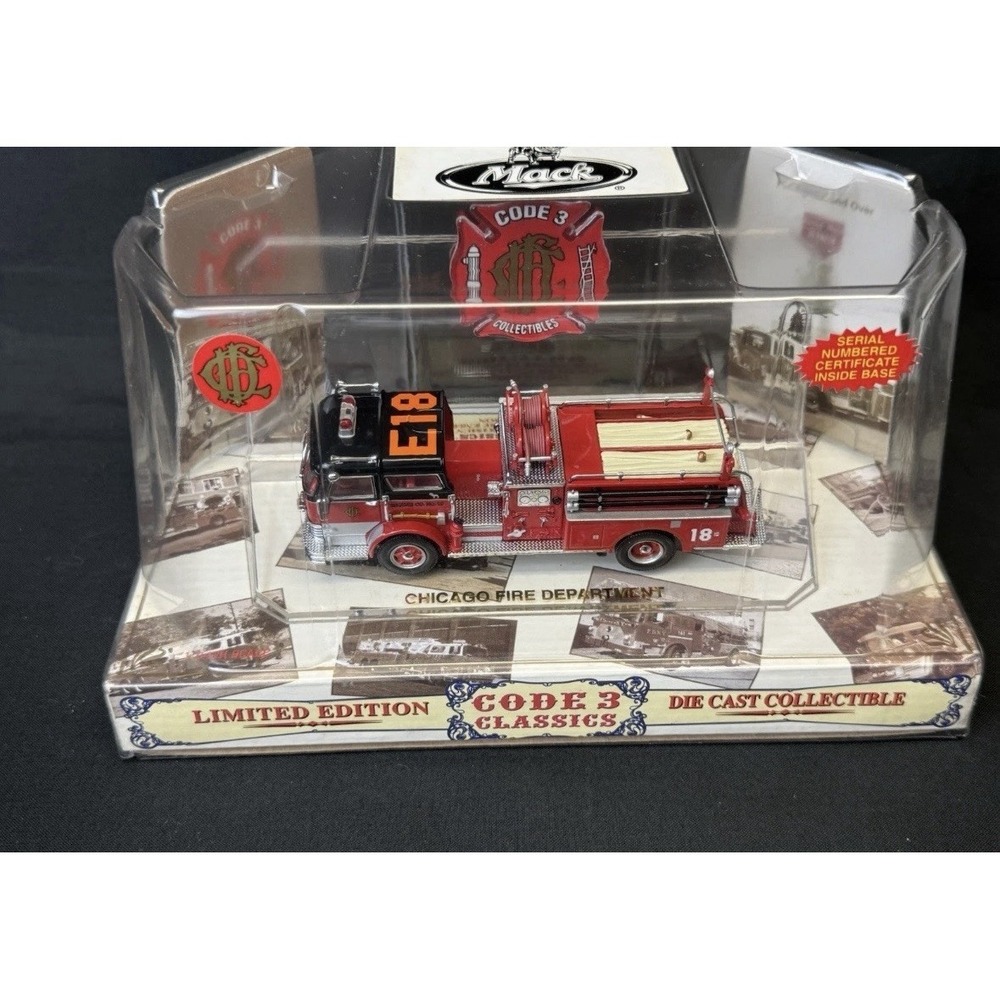 Code 3 Limited Edition Classics Chicago Engine Company E-18 Mack #12348